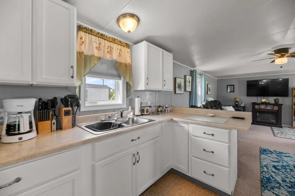 9 Long Avenue Clinton ME 04927