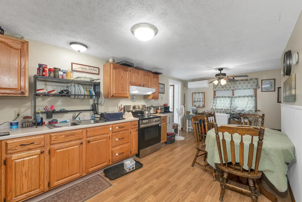 10 Lavalley Road Sanford ME 04073