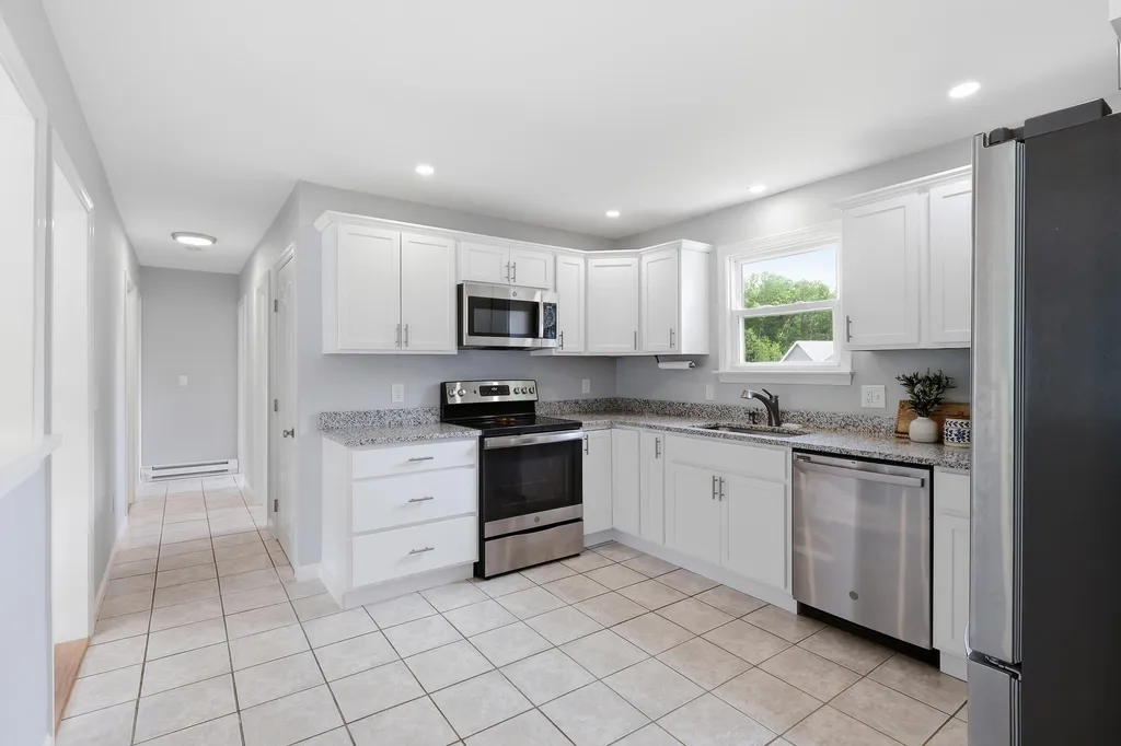 54 Glenwood Avenue Saco ME 04072