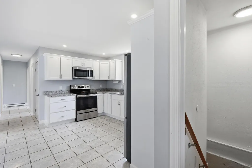 54 Glenwood Avenue Saco ME 04072