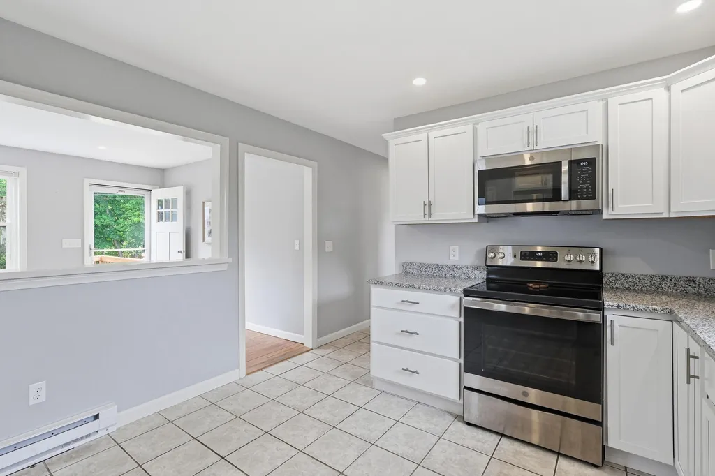 54 Glenwood Avenue Saco ME 04072