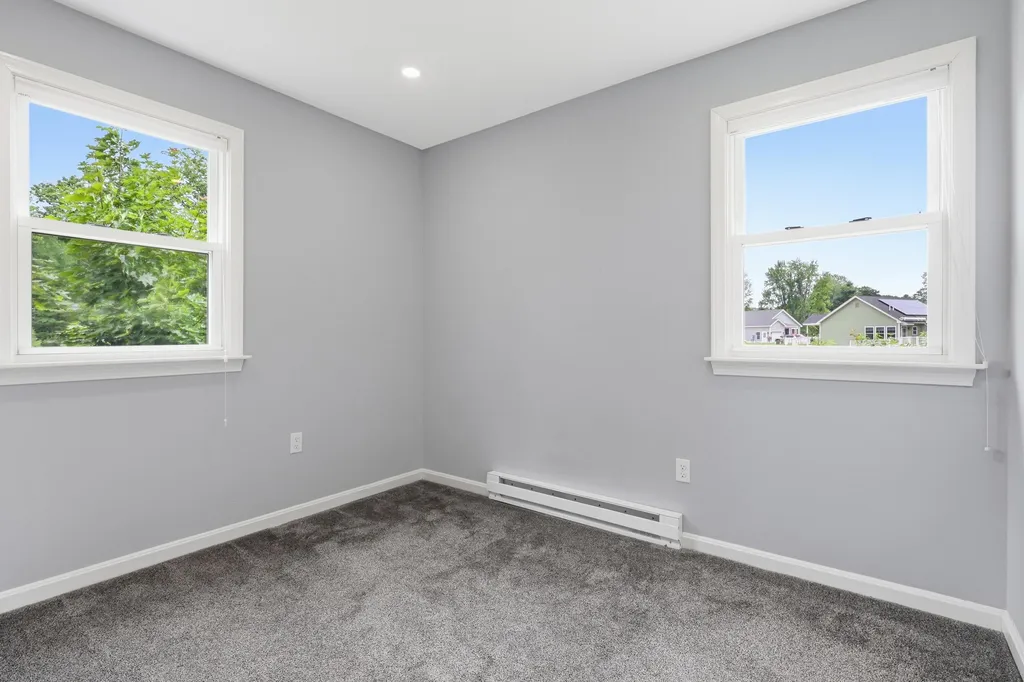 54 Glenwood Avenue Saco ME 04072