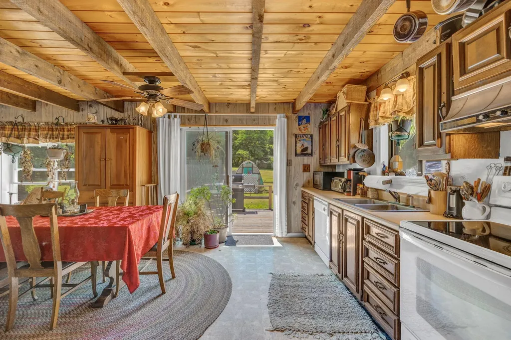 166 Jackman Road Rockwood T1 R1 Nbkp ME 04478