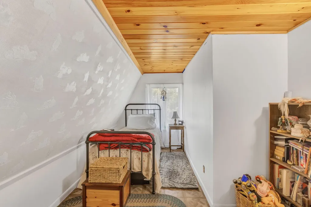 166 Jackman Road Rockwood T1 R1 Nbkp ME 04478