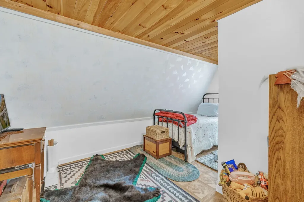 166 Jackman Road Rockwood T1 R1 Nbkp ME 04478