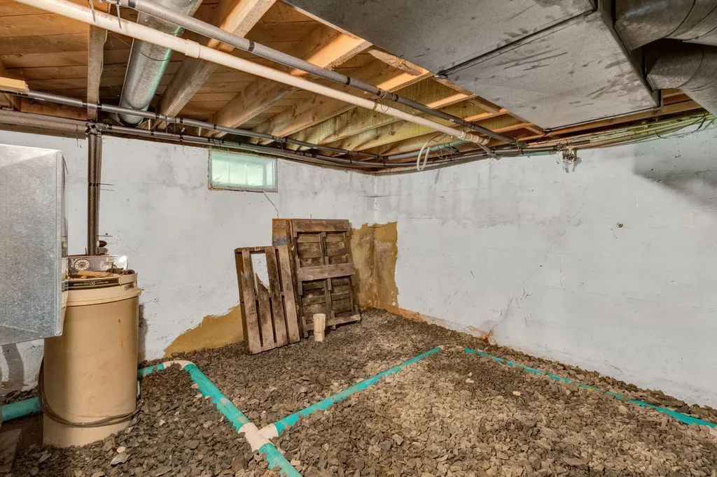 166 Jackman Road Rockwood T1 R1 Nbkp ME 04478