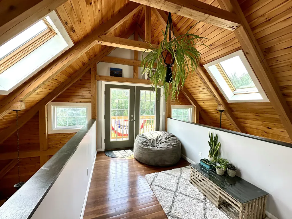 52 Greystone Lane Brunswick ME 04011