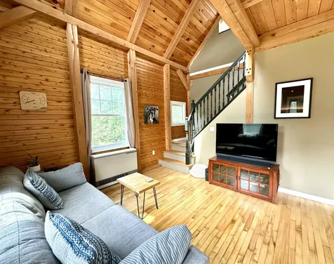 52 Greystone Lane Brunswick ME 04011