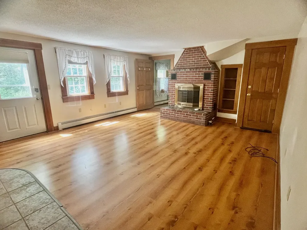 128 Old Airline Road Aurora ME 04408