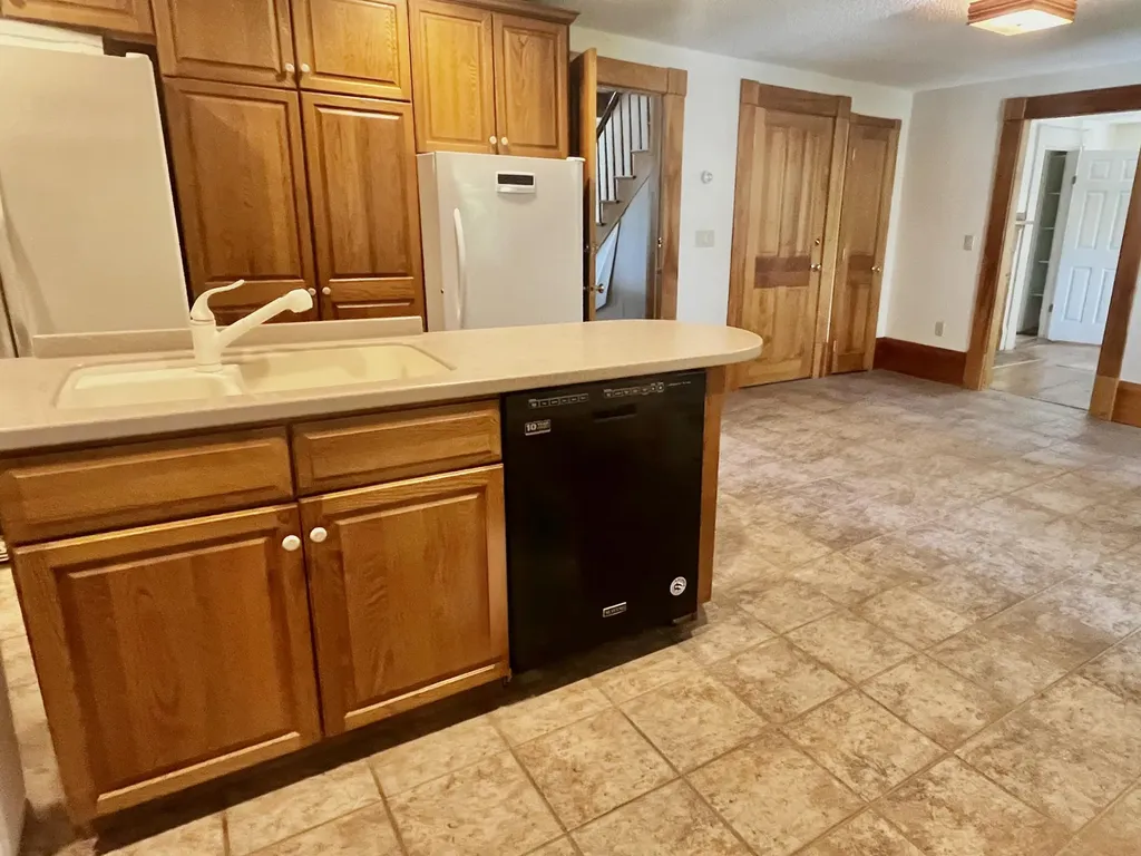 128 Old Airline Road Aurora ME 04408