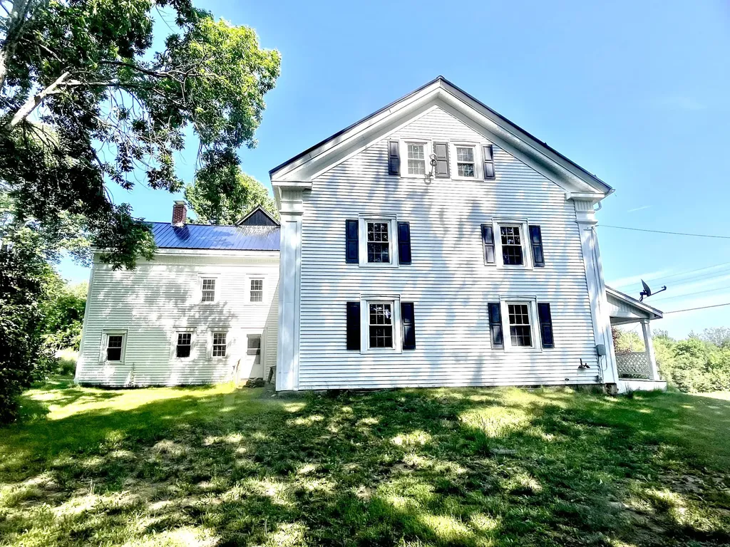128 Old Airline Road Aurora ME 04408