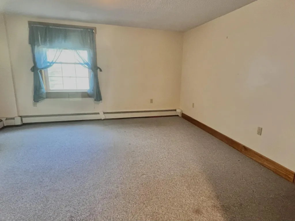 128 Old Airline Road Aurora ME 04408