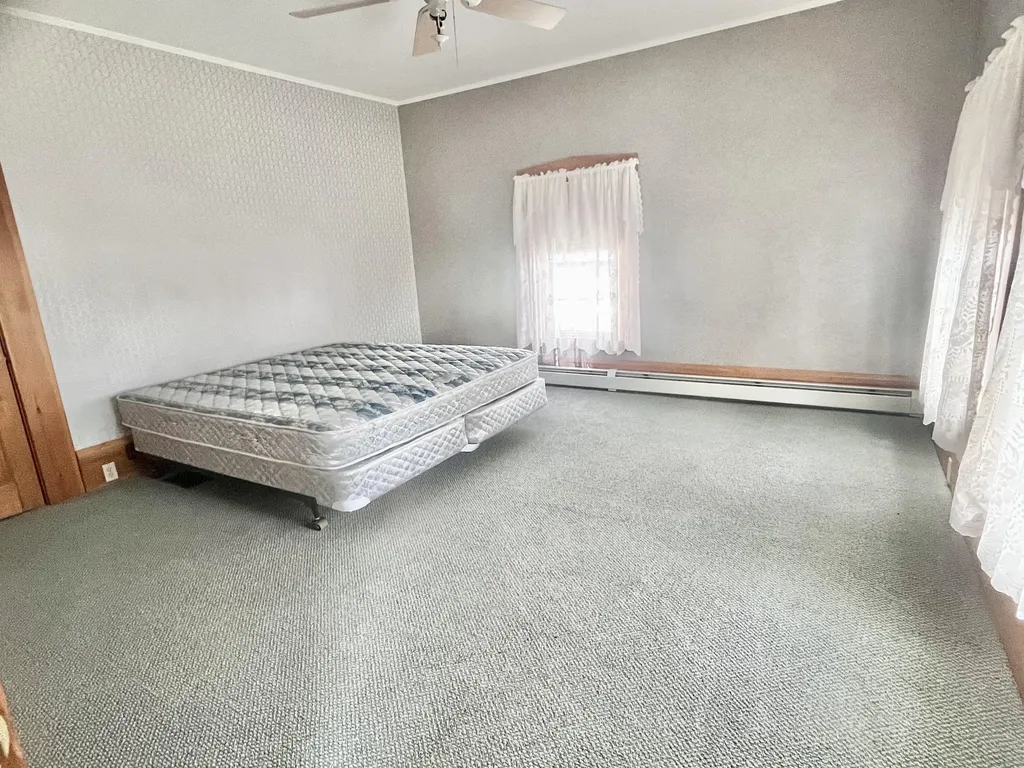 128 Old Airline Road Aurora ME 04408