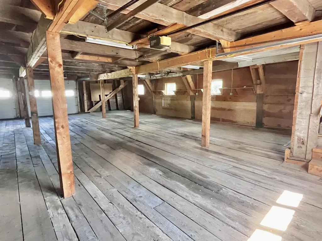 128 Old Airline Road Aurora ME 04408