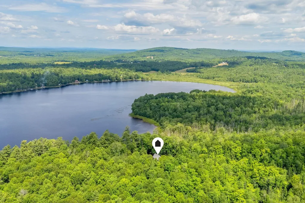 33 Pondview Court Pittsfield ME 04967