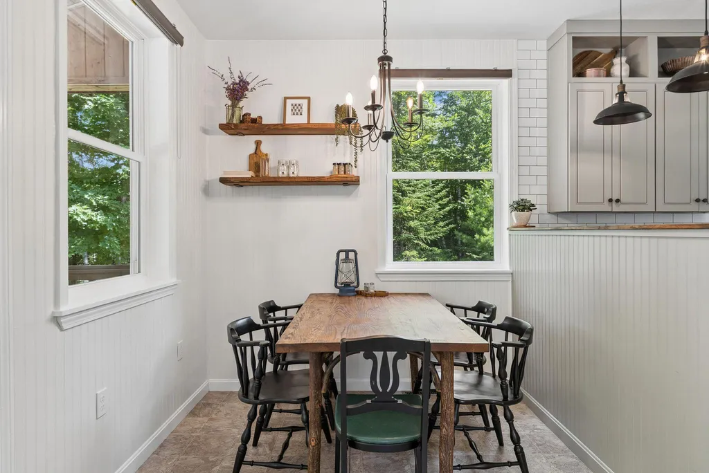 33 Pondview Court Pittsfield ME 04967