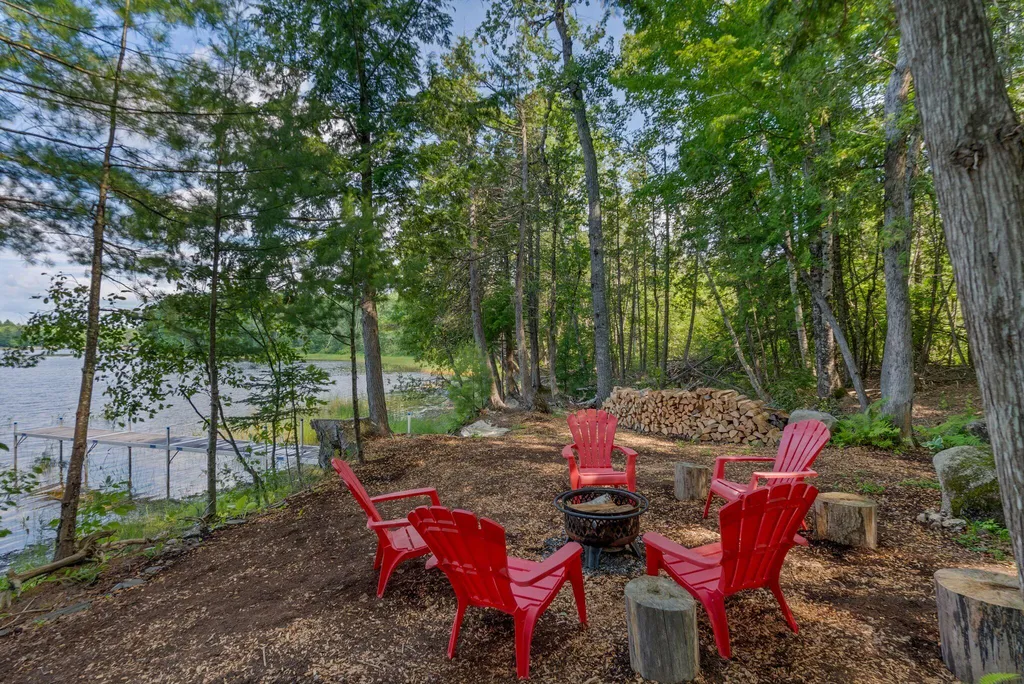 33 Pondview Court Pittsfield ME 04967
