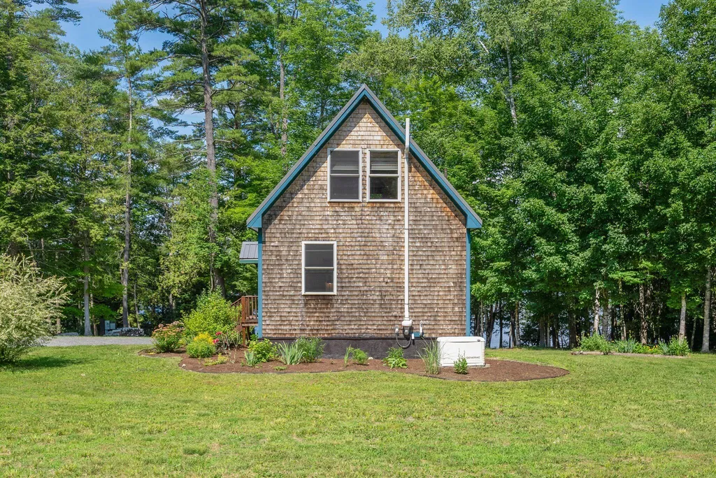 33 Pondview Court Pittsfield ME 04967
