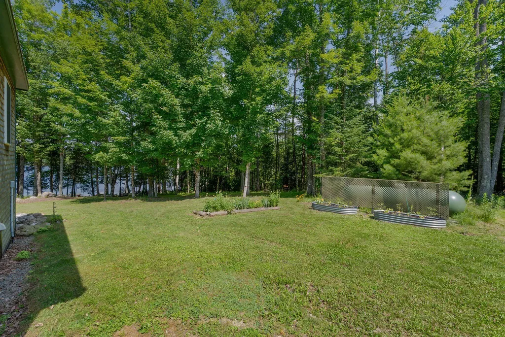 33 Pondview Court Pittsfield ME 04967