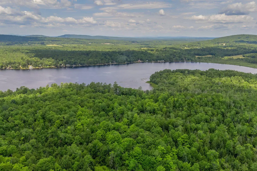 33 Pondview Court Pittsfield ME 04967