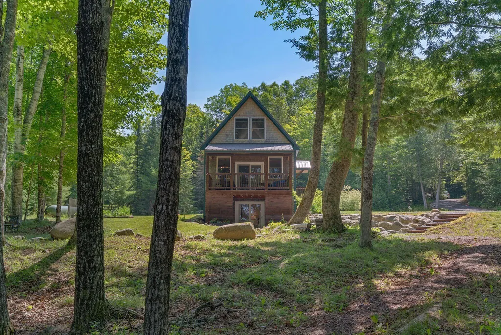 33 Pondview Court Pittsfield ME 04967