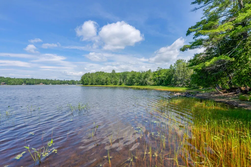 33 Pondview Court Pittsfield ME 04967