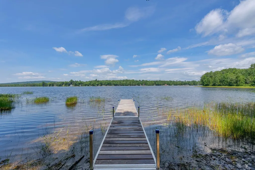 33 Pondview Court Pittsfield ME 04967