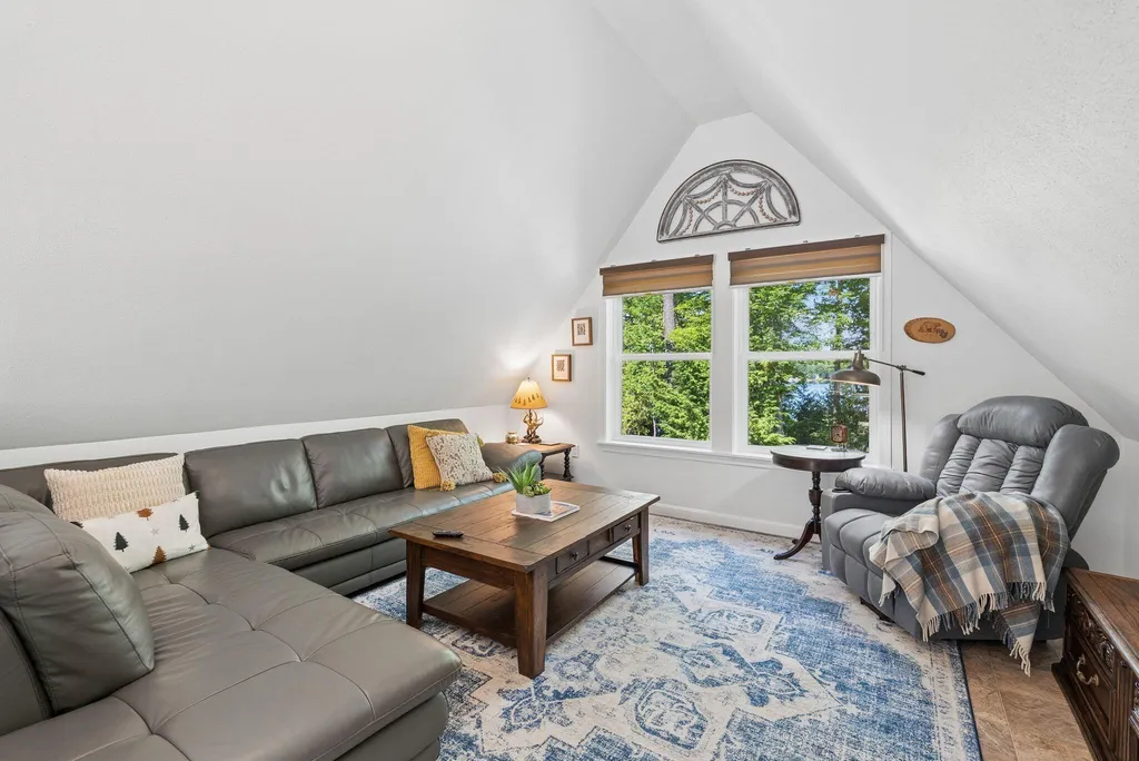 33 Pondview Court Pittsfield ME 04967