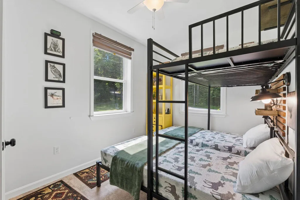 33 Pondview Court Pittsfield ME 04967
