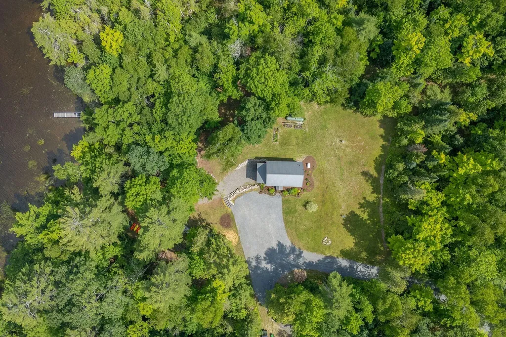 33 Pondview Court Pittsfield ME 04967