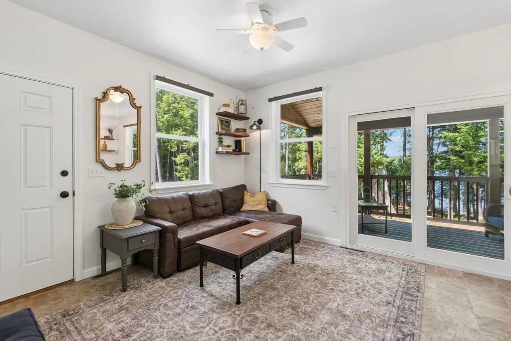 33 Pondview Court Pittsfield ME 04967