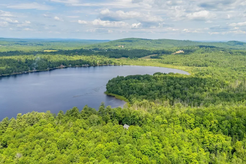 33 Pondview Court Pittsfield ME 04967