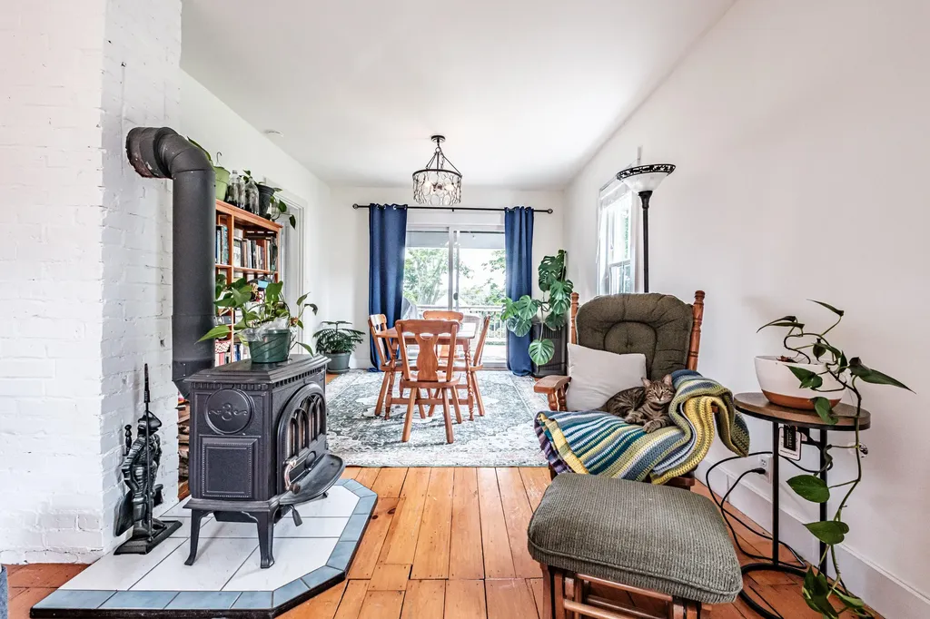 379 Middle Street Bath ME 04530