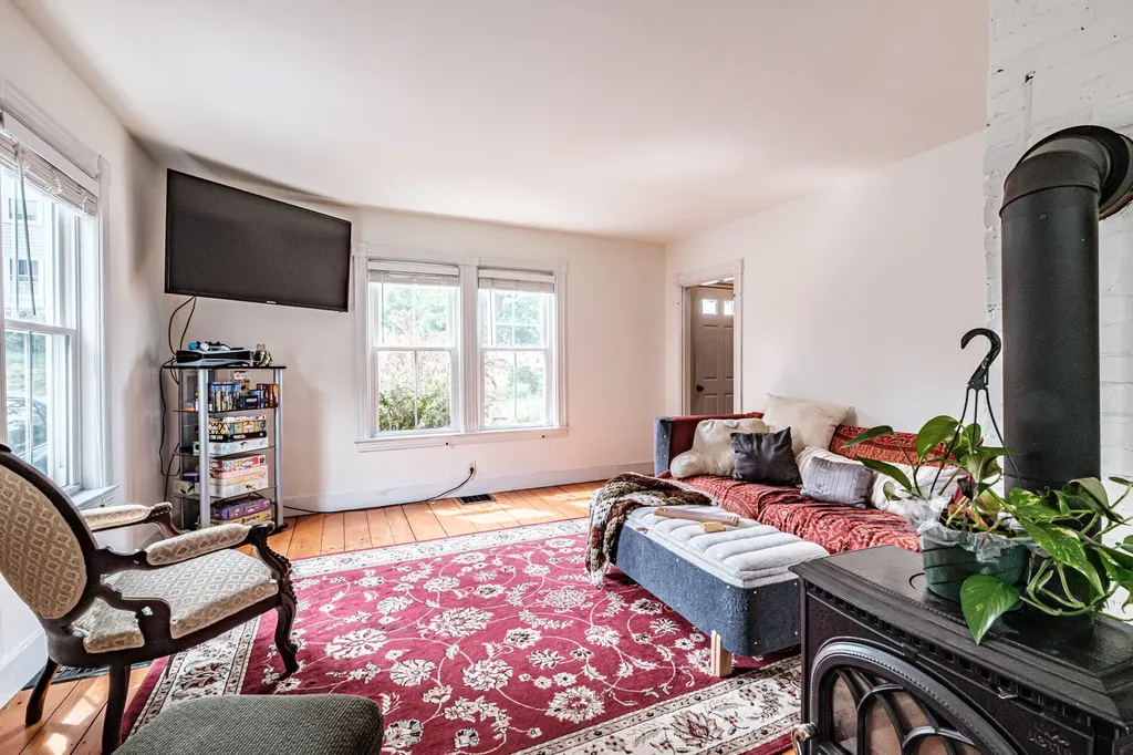 379 Middle Street Bath ME 04530