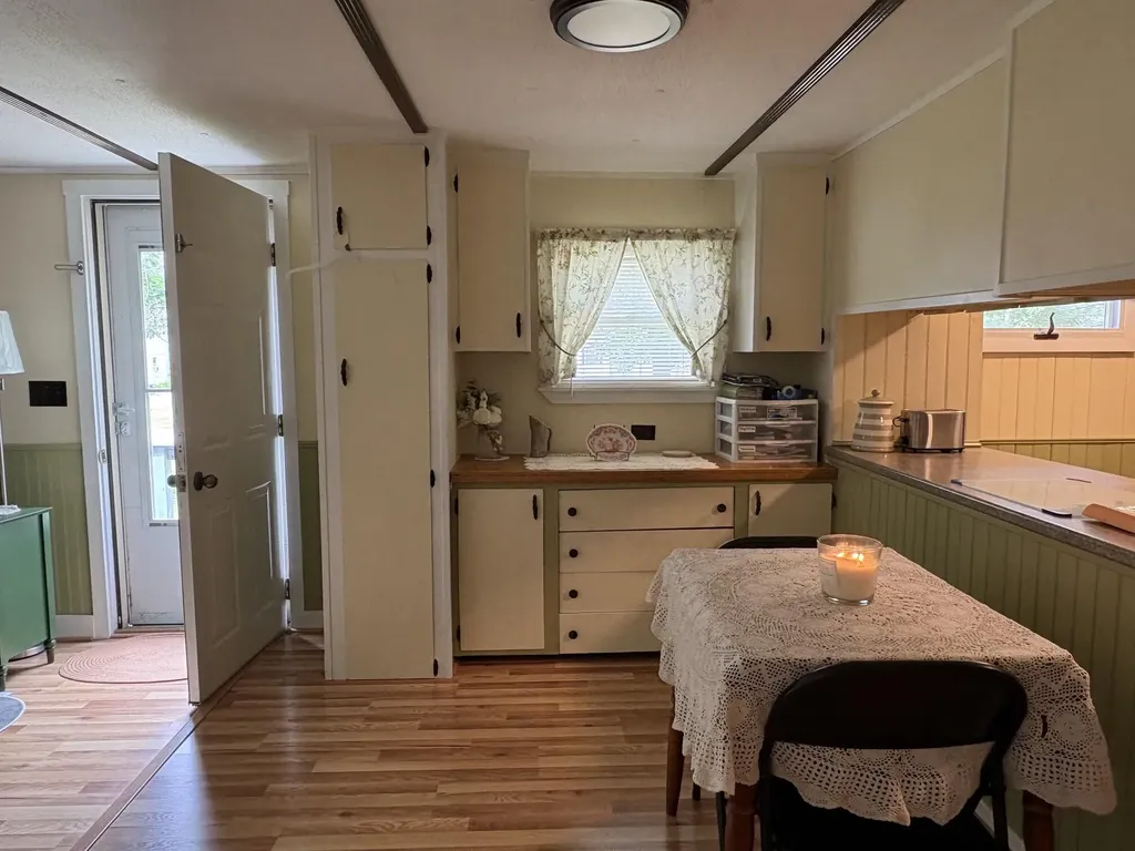 332 West Street Rockport ME 04856