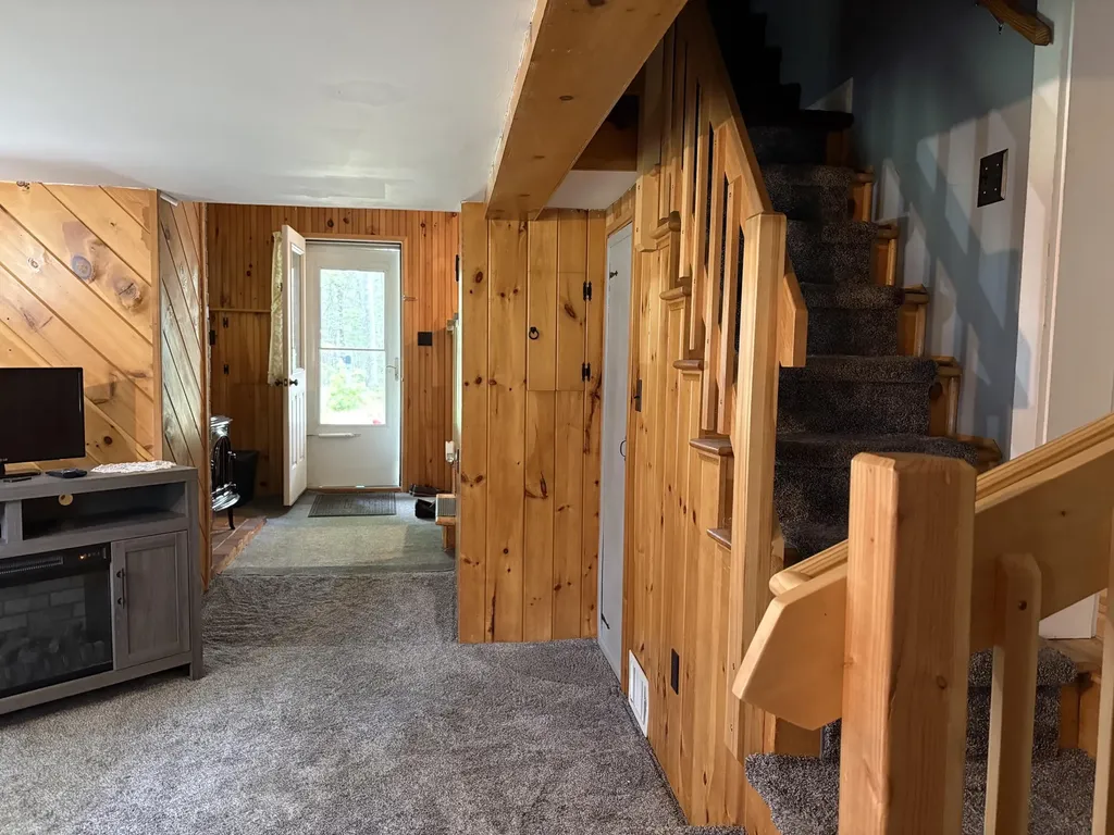 332 West Street Rockport ME 04856
