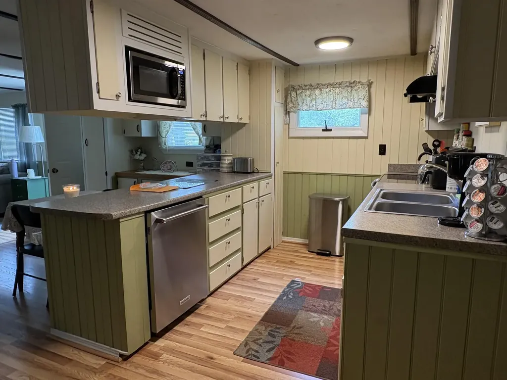 332 West Street Rockport ME 04856