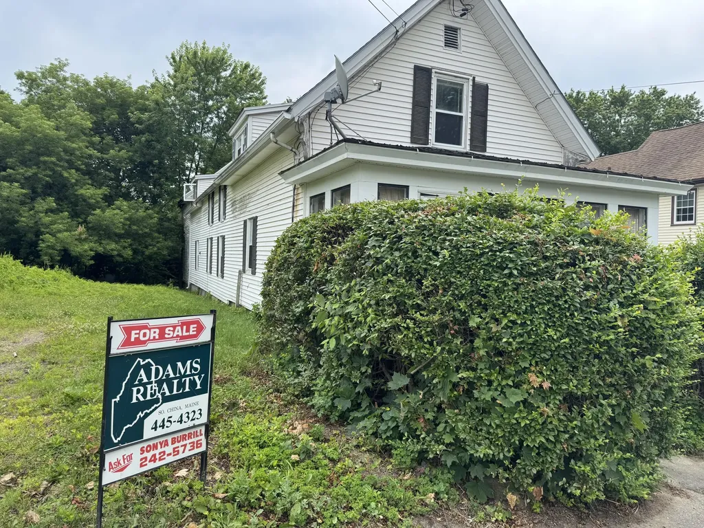 63 Washington Street Augusta ME 04330