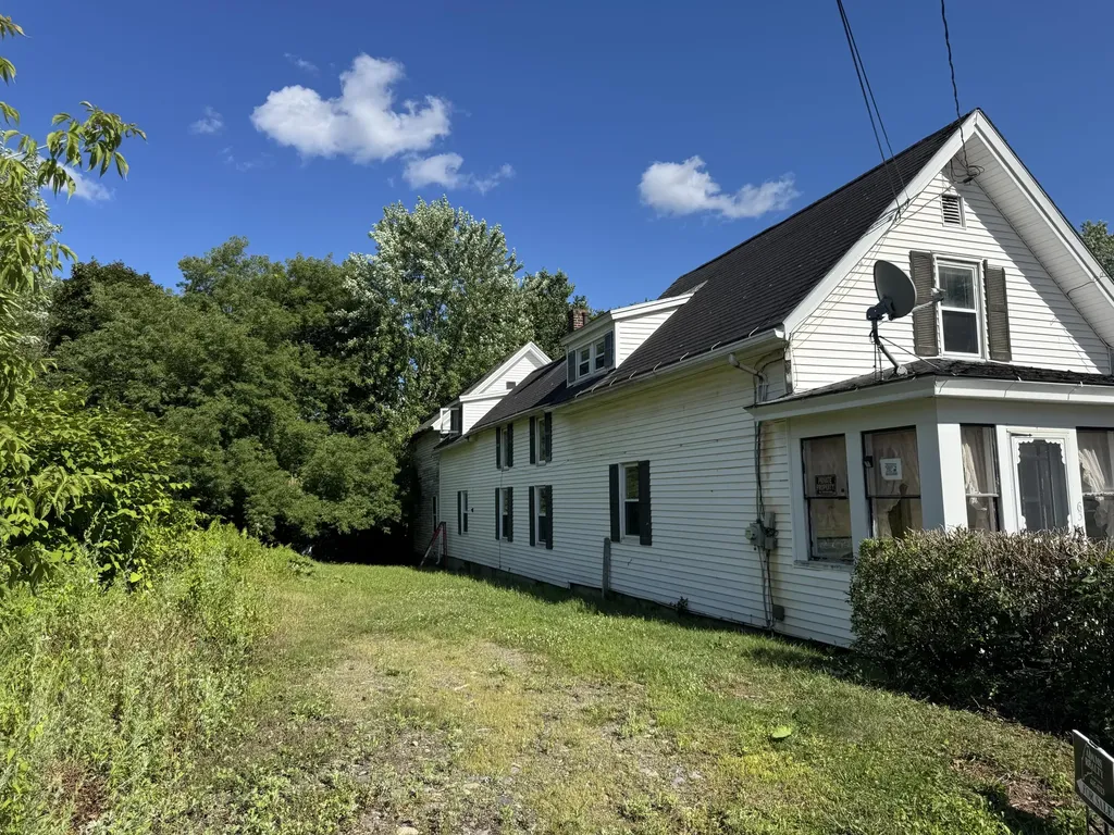 63 Washington Street Augusta ME 04330