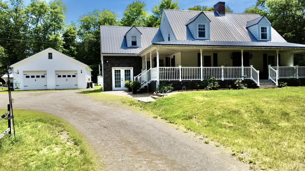 269 Main Street Lincoln ME 04457