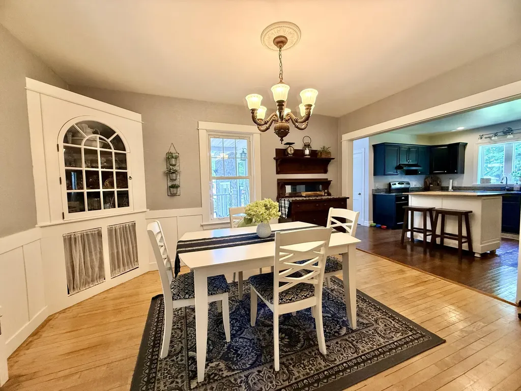 269 Main Street Lincoln ME 04457