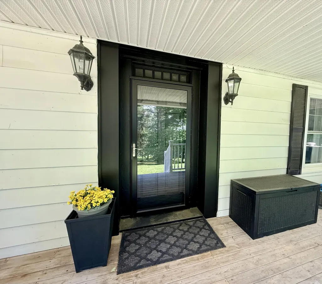 269 Main Street Lincoln ME 04457