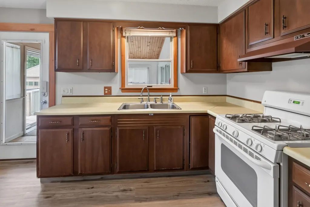 130 Stillwater Avenue Orono ME 04473
