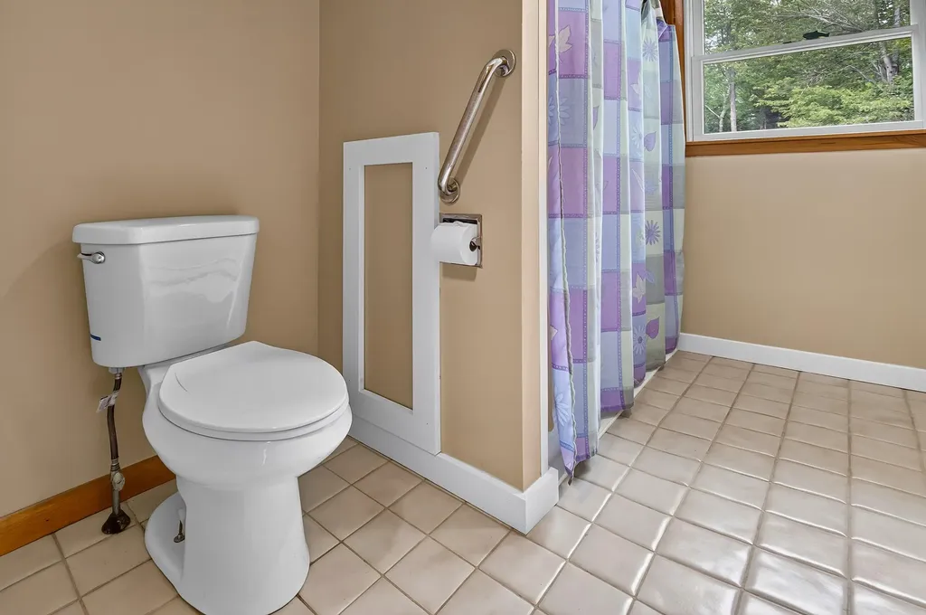 130 Stillwater Avenue Orono ME 04473