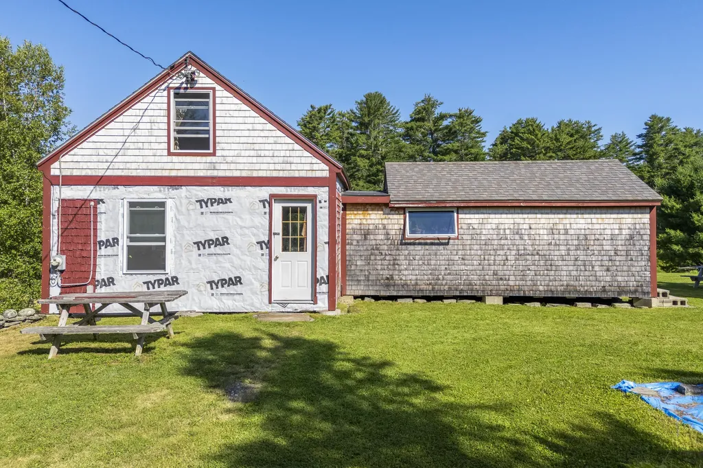 1895 Wagner Bridge Road Waldoboro ME 04572