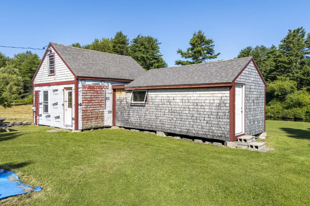 1895 Wagner Bridge Road Waldoboro ME 04572