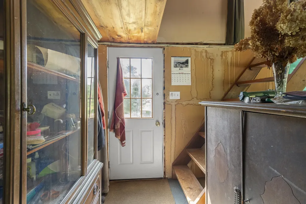 1895 Wagner Bridge Road Waldoboro ME 04572