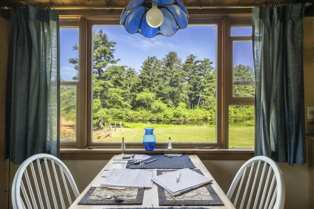 1895 Wagner Bridge Road Waldoboro ME 04572
