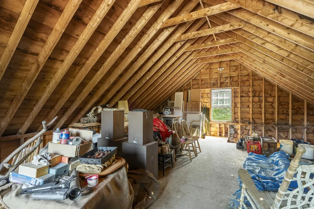 1895 Wagner Bridge Road Waldoboro ME 04572