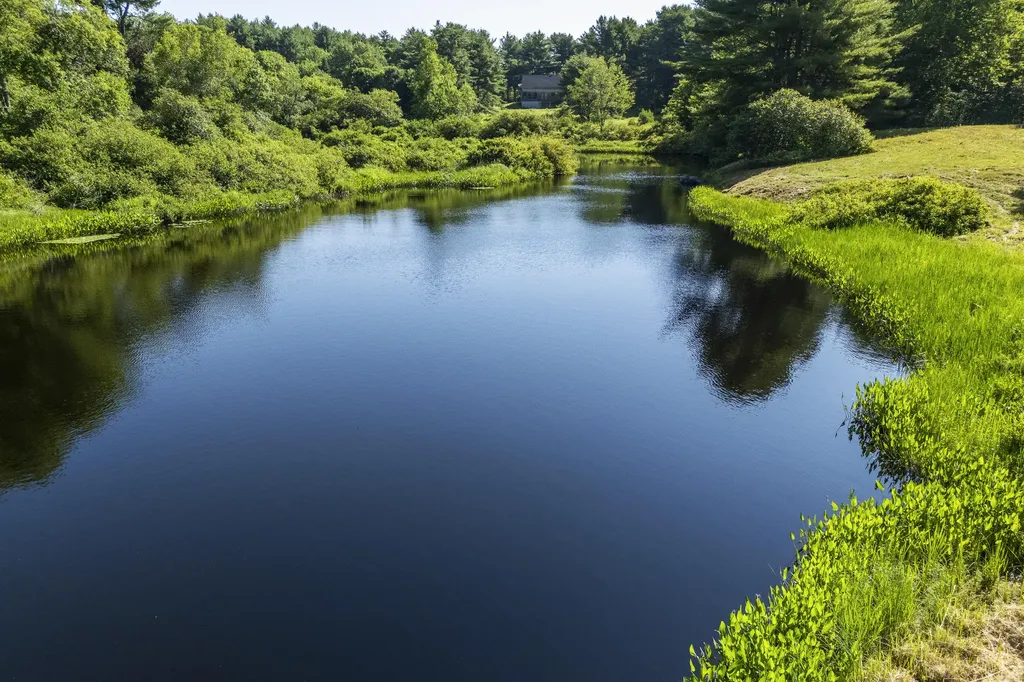 1895 Wagner Bridge Road Waldoboro ME 04572